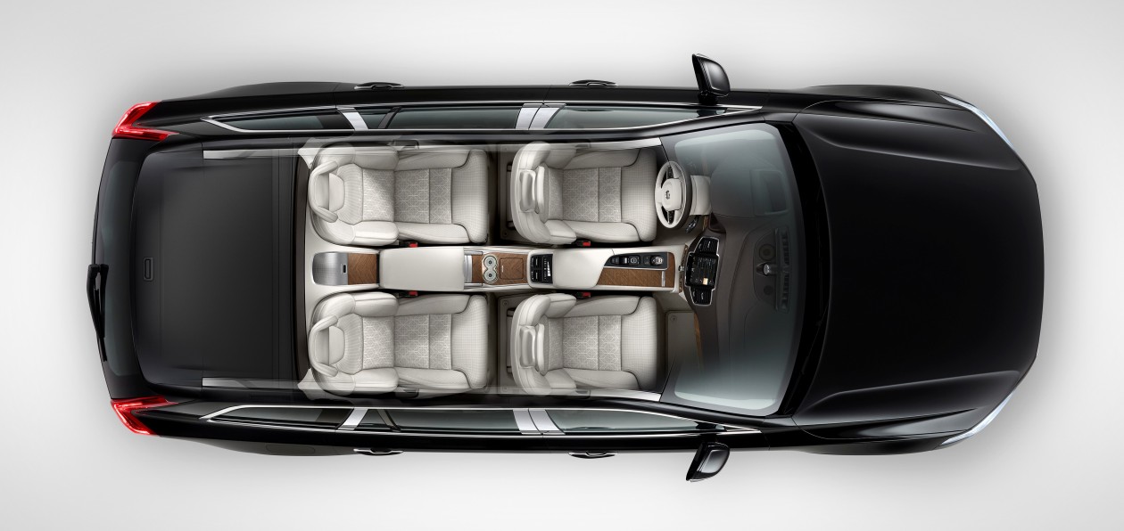 В Россию едет самая роскошная версия Volvo XC90