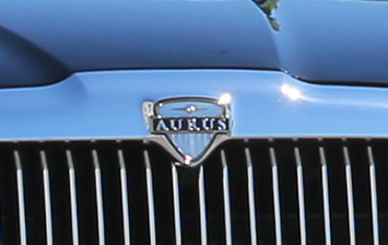 Началось создание компактного кроссовера Aurus
