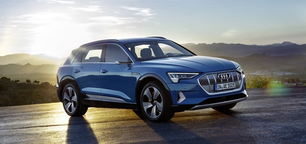 Audi представила свой первый серийный электромобиль