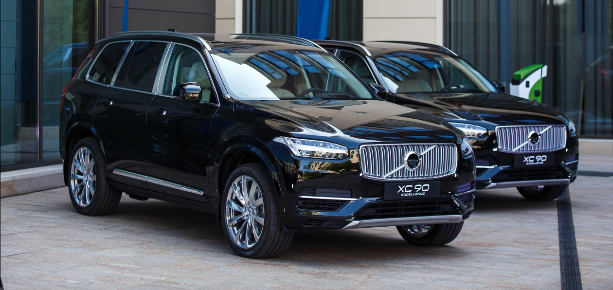 Гибридная версия Volvo XC90 доехала до России