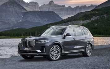 Новый BMW X7 оценен в рублях