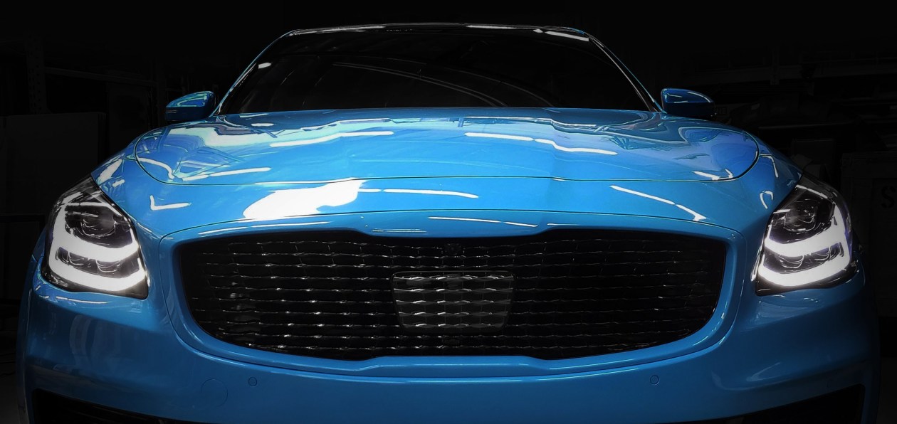 Kia показала уникальные версии Stinger и K900