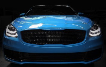 Kia показала уникальные версии Stinger и K900