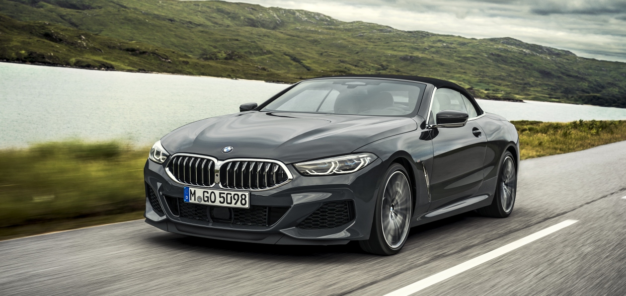 Кабриолет BMW 8 series получил рублевый ценник