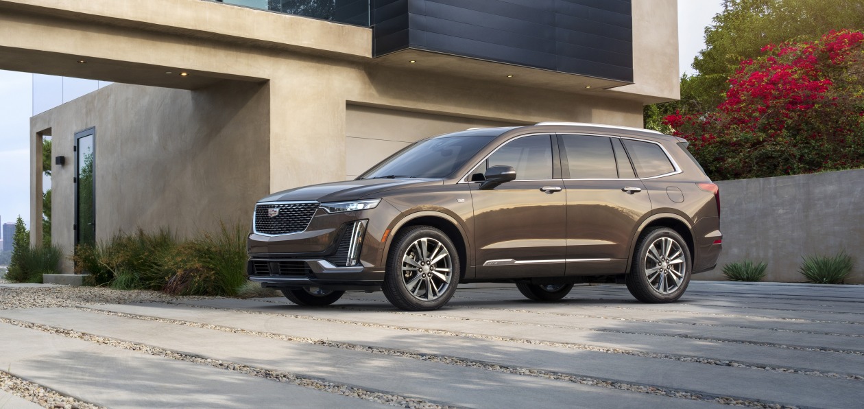 Cadillac приехал в Детройт с новым внедорожником XT6