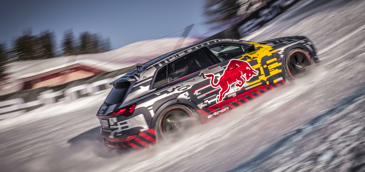 Audi e-tron покорил горнолыжный склон в Альпах