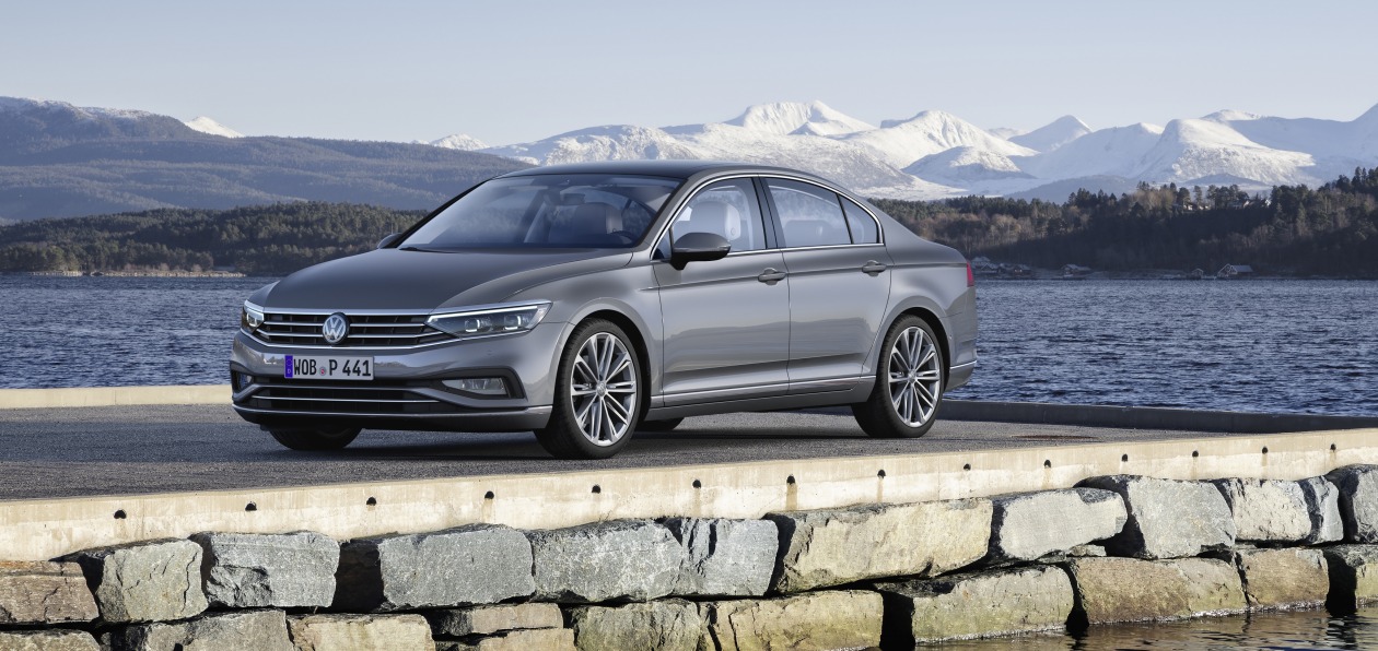 Volkswagen представит в Женеве обновленный Passat