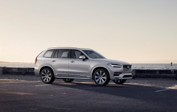 Volvo обновила кроссовер XC90