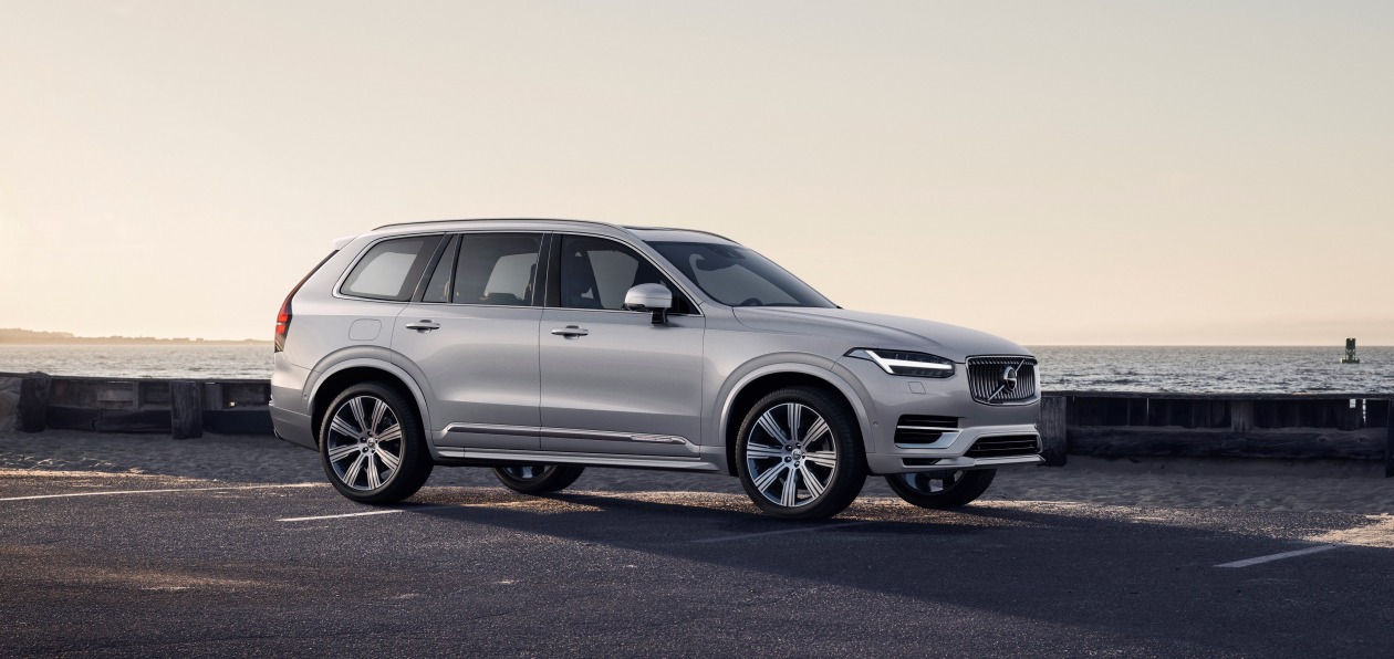 Volvo обновила кроссовер XC90
