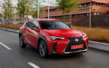 Новый Lexus UX доехал до России