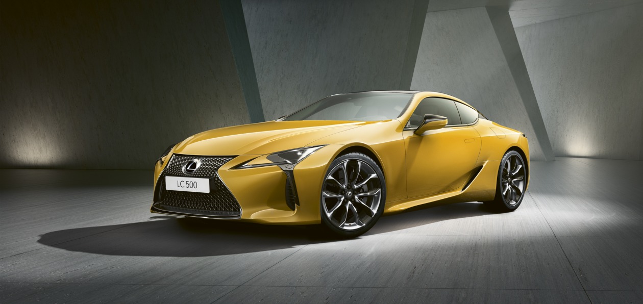 До России добрался новый Lexus LC Yellow Edition