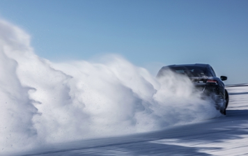 Электрический Porsche Taycan проходит финальные испытания
