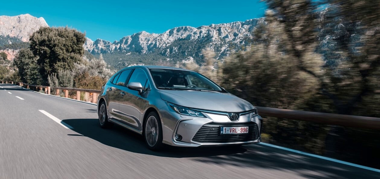 Новая Toyota Corolla доехала до российских дилеров