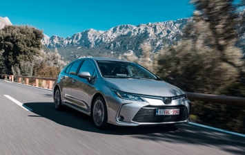 Новая Toyota Corolla доехала до российских дилеров