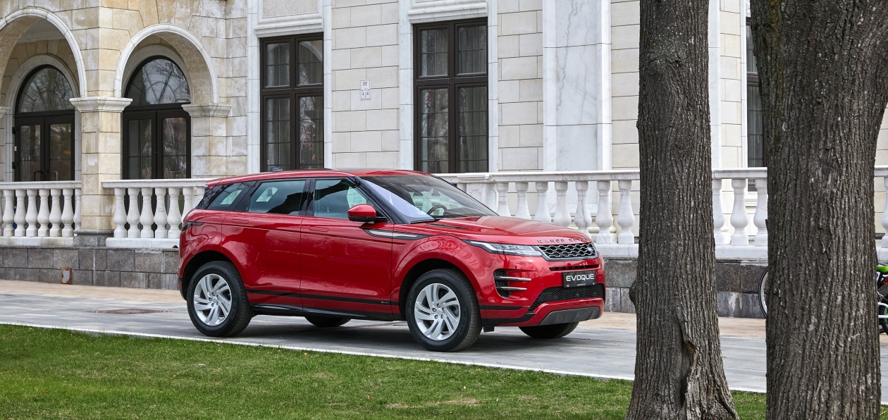 Land Rover представил в России новый Range Rover Evoque