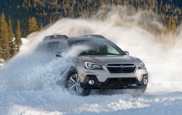 Subaru показала тизер нового Outback