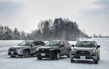 Новая Toyota RAV4 выходит на домашний рынок