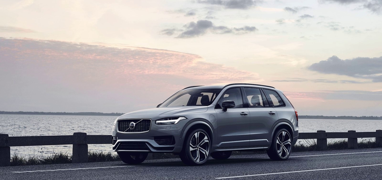 Volvo начала прием заказов на обновленный XC90