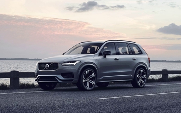 Volvo начала прием заказов на обновленный XC90