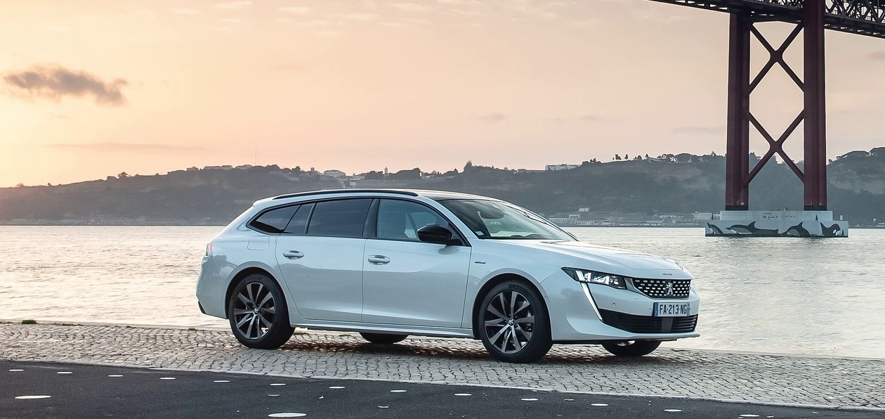 Peugeot запустил продажи 508 SW