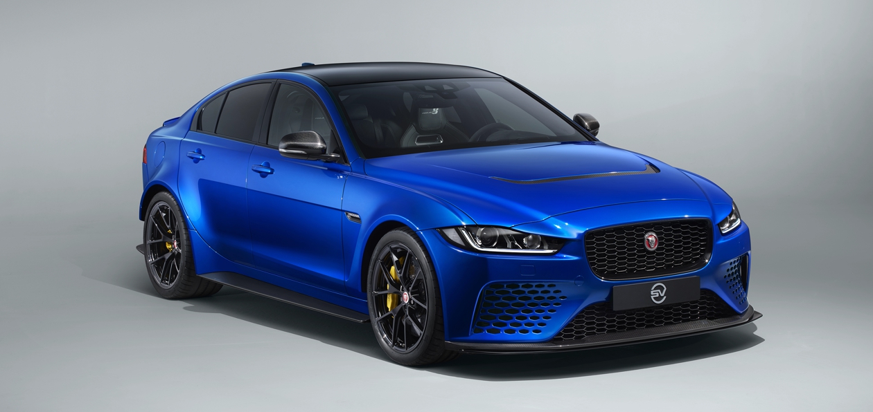 Jaguar представил дорожную версию XE SV Project 8
