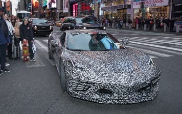 Chevrolet готовит к премьере новое поколение Corvette