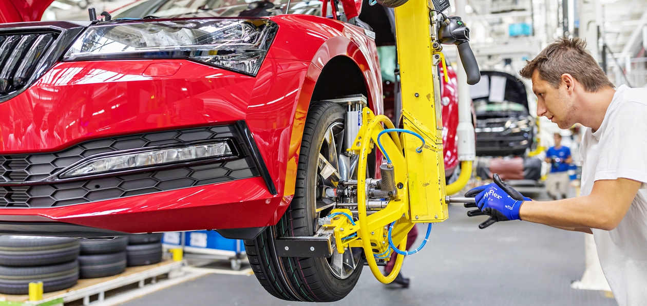 Skoda запустила производство обновленного Superb