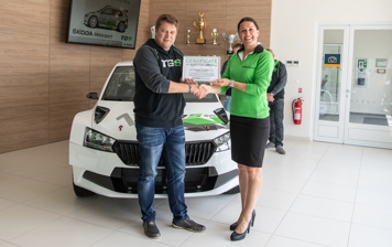 Skoda начала поставки раллийной Fabia R5 evo клиентам