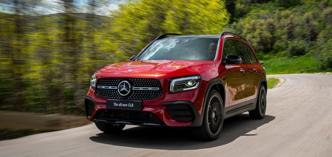 Mercedes открыл прием заказов на кроссовер GLB