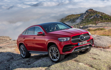 Mercedes показал новый GLE Coupe и AMG-версию модели