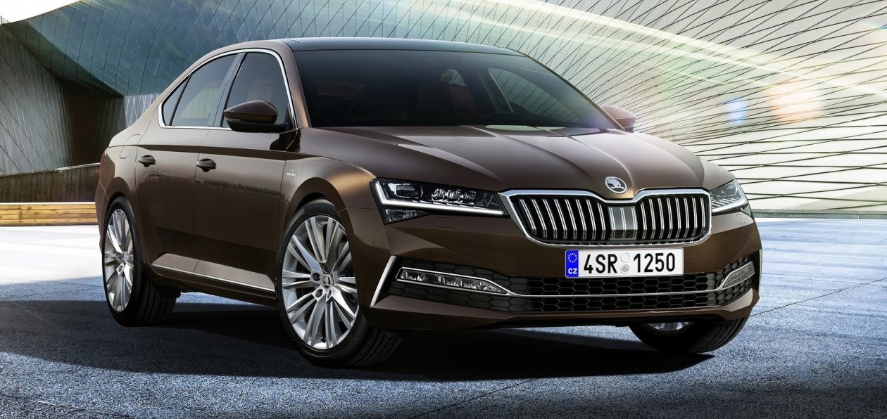 Обновленный Skoda Superb получит старые моторы