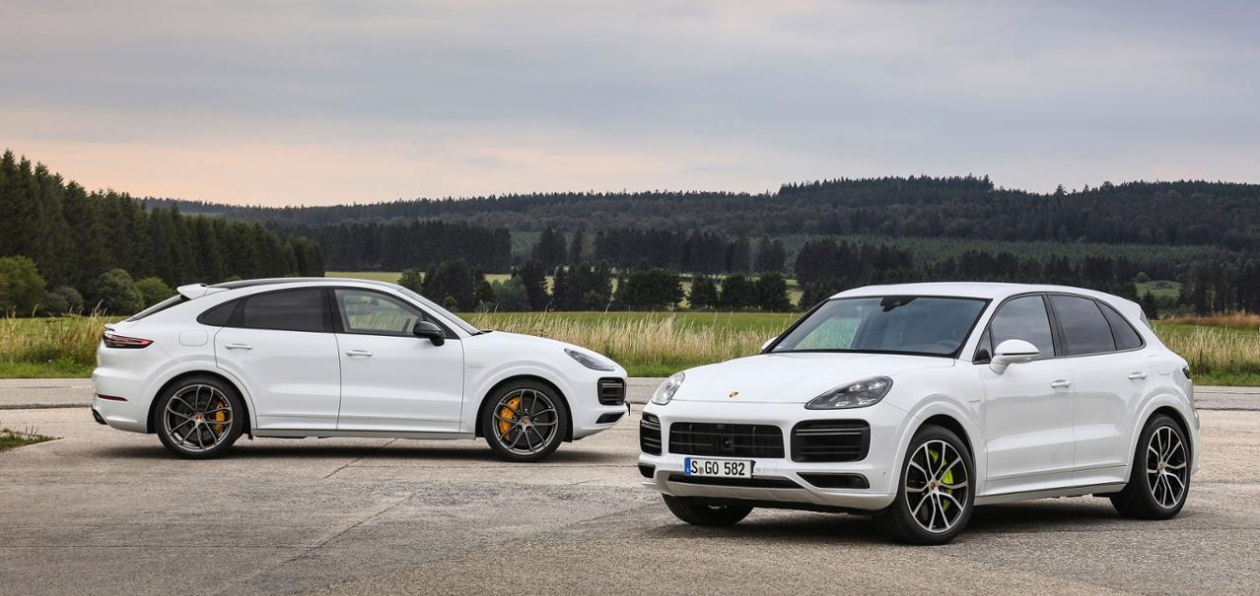 Porsche представил самые мощные гибридные Cayenne и Cayenne Coupe