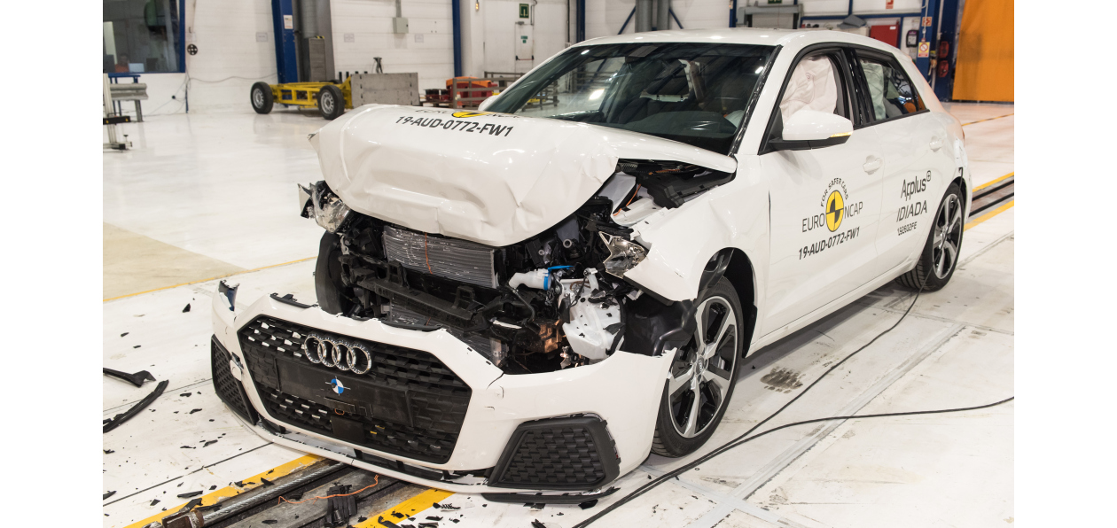 В Euro NCAP «разбили» Mercedes CLA, Audi A1 и электрический Mercedes EQC