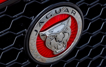 Новое поколение Jaguar XJ поедет на электротяге