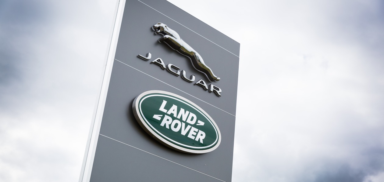 Jaguar Land Rover привезет в Россию четыре новинки