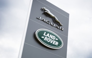Jaguar Land Rover привезет в Россию четыре новинки