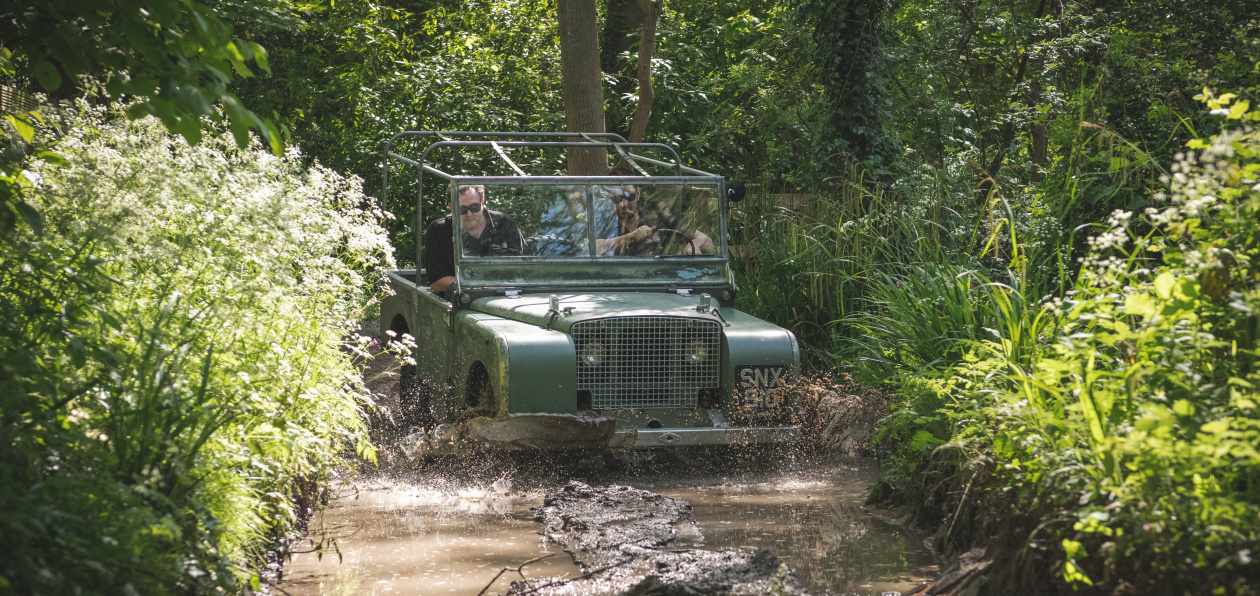 Первый Land Rover вернулся на дороги