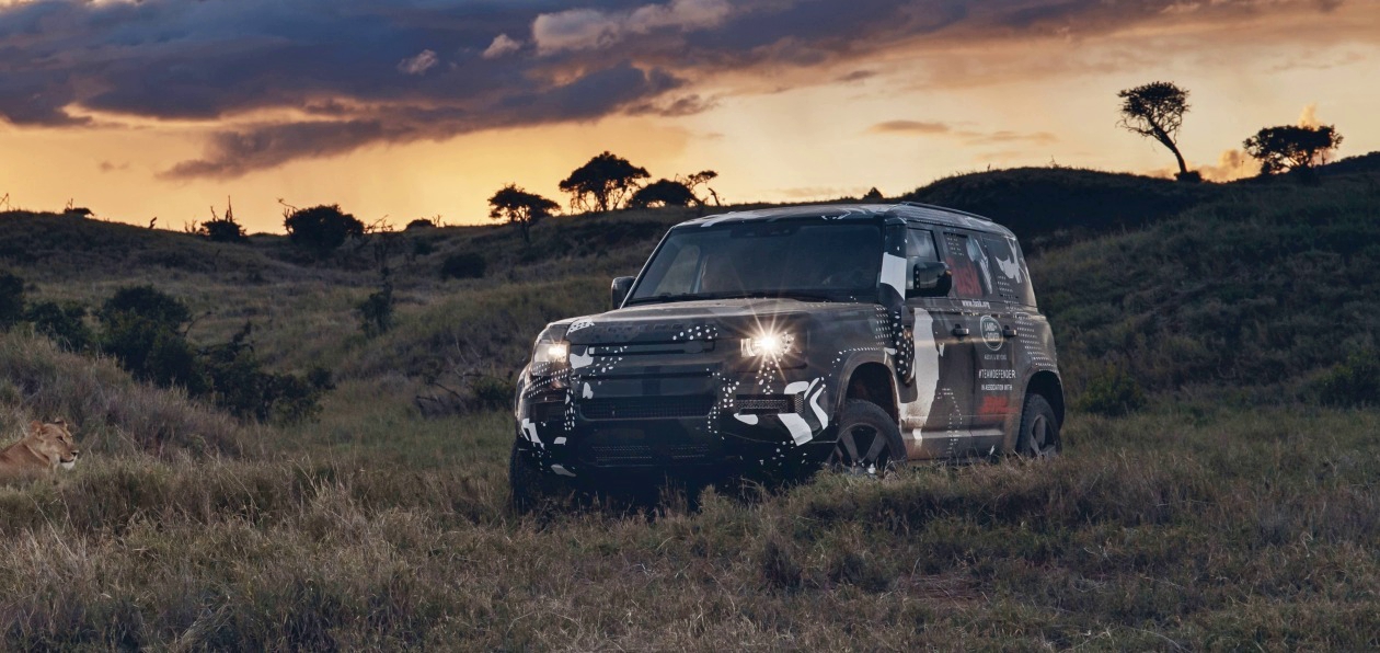 Фото нового Land Rover Defender попали в сеть до официальной премьеры
