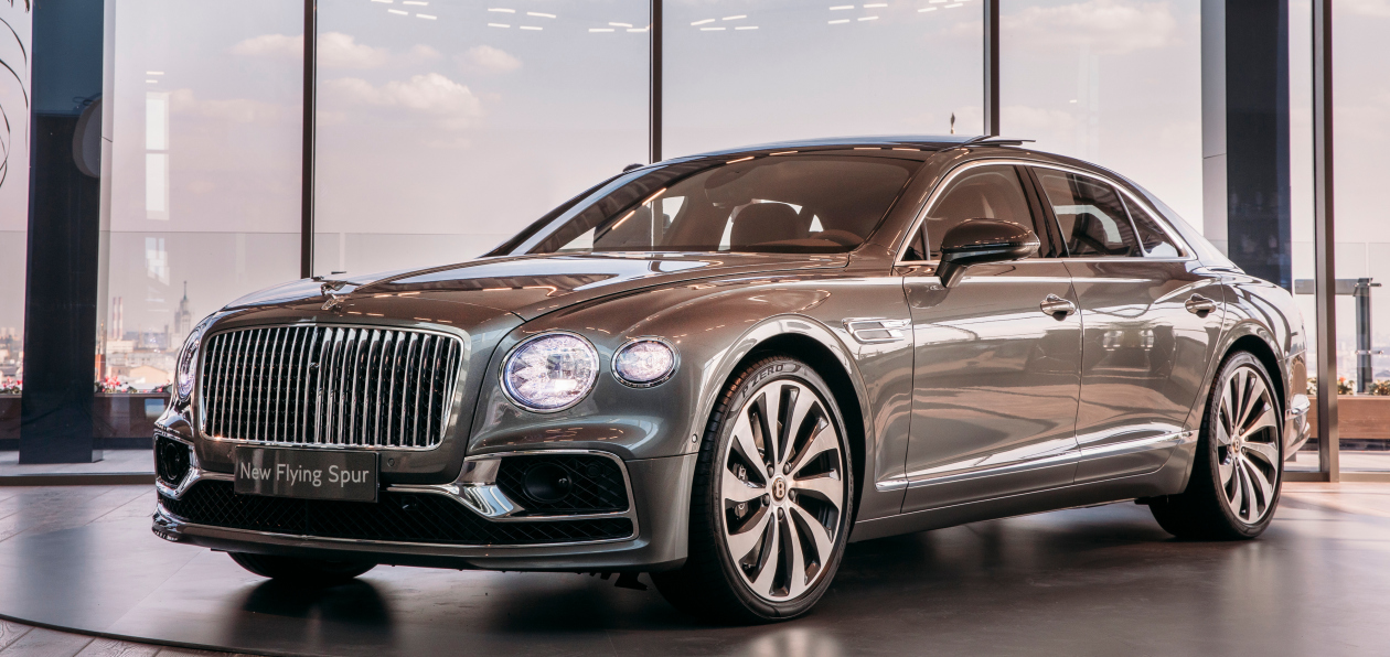 Новый Bentley Flying Spur доехал до России