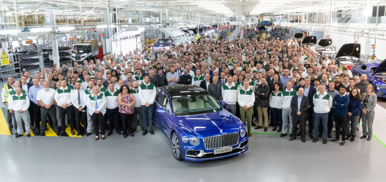 Bentley запустил производство нового Flying Spur