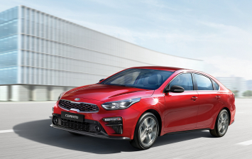 Kia обновил комплектации для Cerato и представил исполнение GT Line