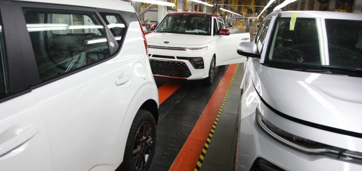 На заводе «Автотор» запустили сборку нового Kia Soul