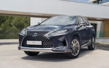 Lexus запустил российские продажи обновленного RX