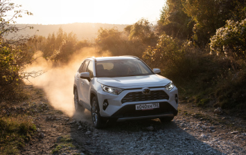 Toyota запустила продажи нового RAV4