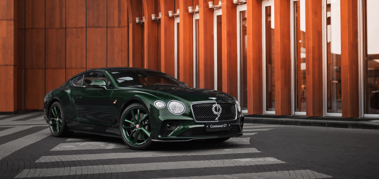 Bentley привез в Россию Continental GT в версии Number 9 Edition
