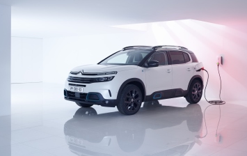 Citroen «электрифицировал» кроссовер C5 Aircross