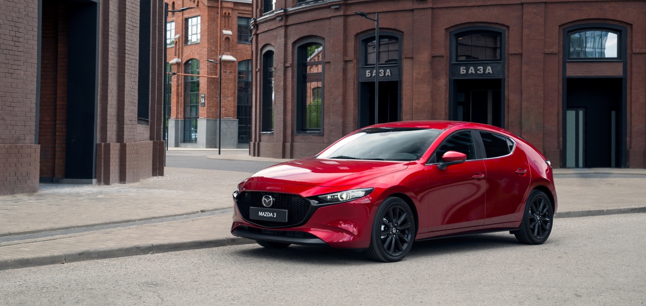Клиенты Mazda протестируют «тройку» в новом формате