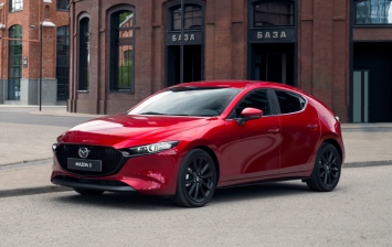 Клиенты Mazda протестируют «тройку» в новом формате