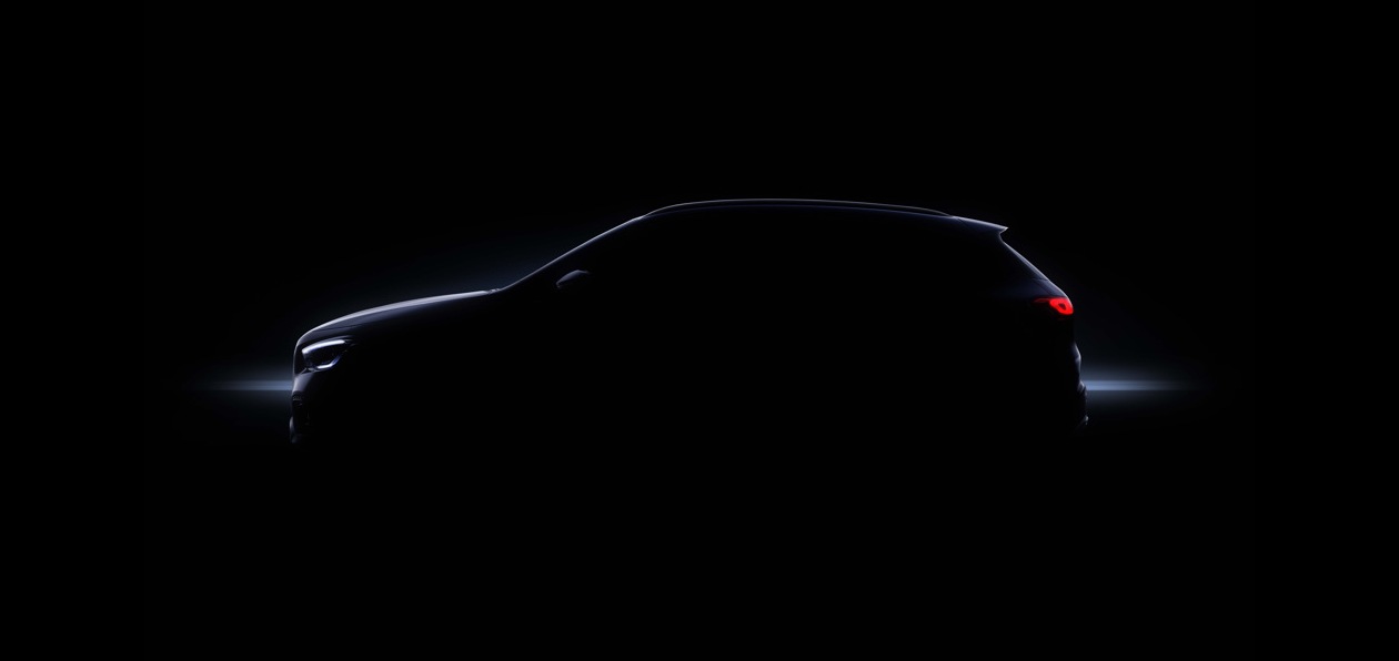 Mercedes выложил тизер нового GLA