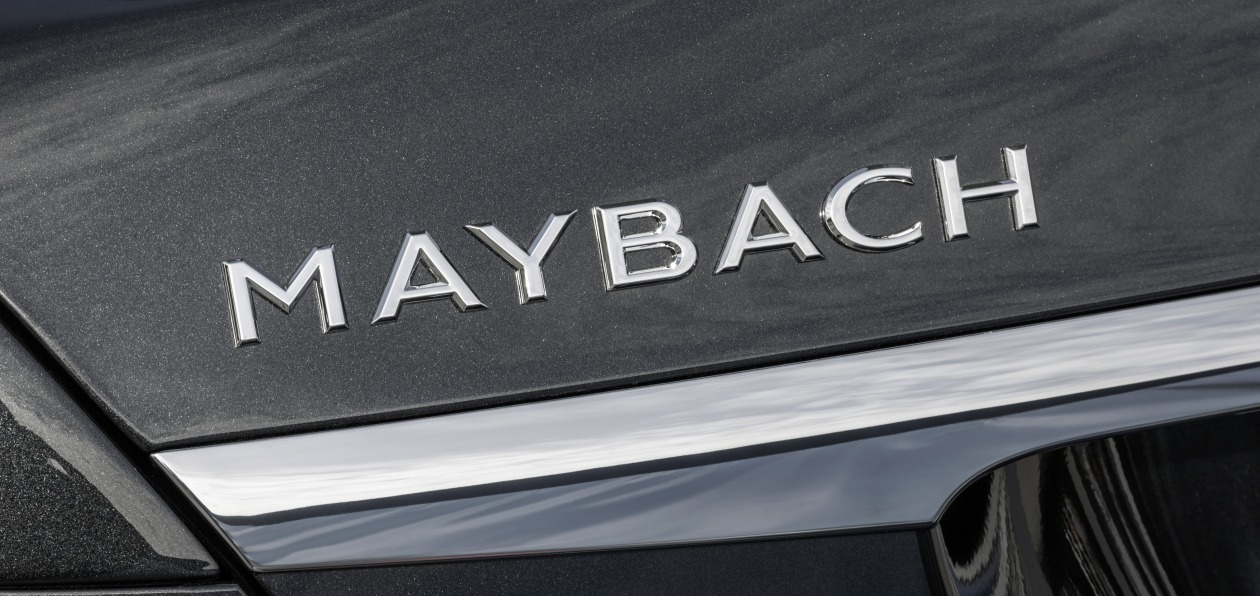 Mercedes назвал дату премьеры кроссовера Maybach